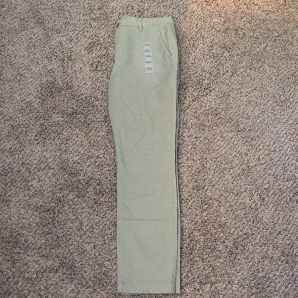 Men’s chino pants